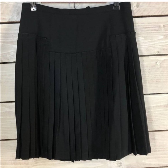 BCBGMaxAzria Dresses & Skirts - BCBGMAXAZRIA black pleated skirt